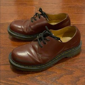 Dr Martens burgundy smooth leather Oxford shoes